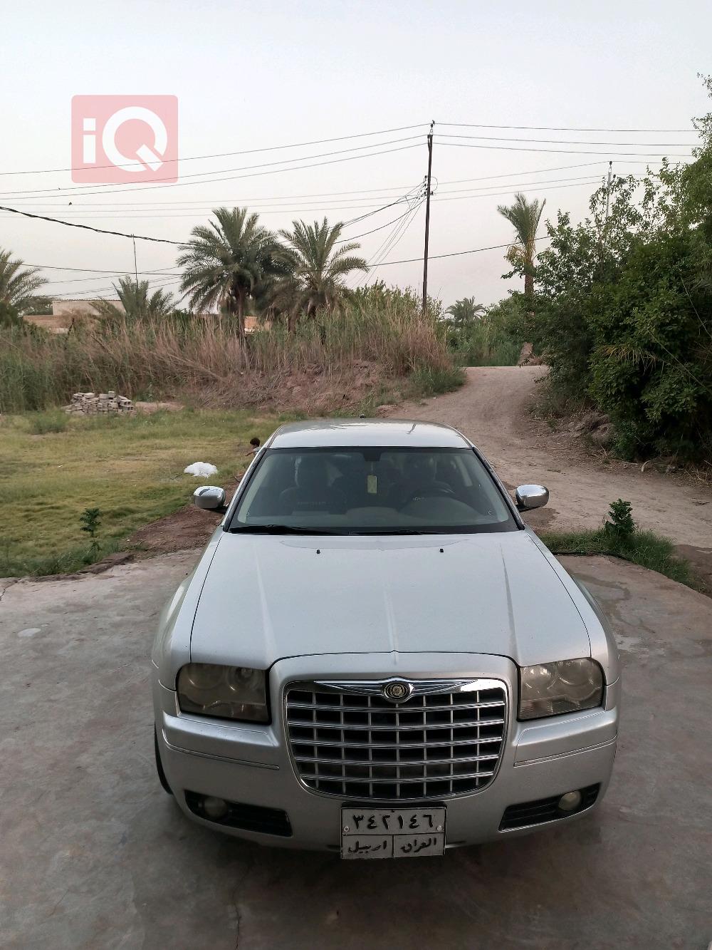 كرايسلر 300